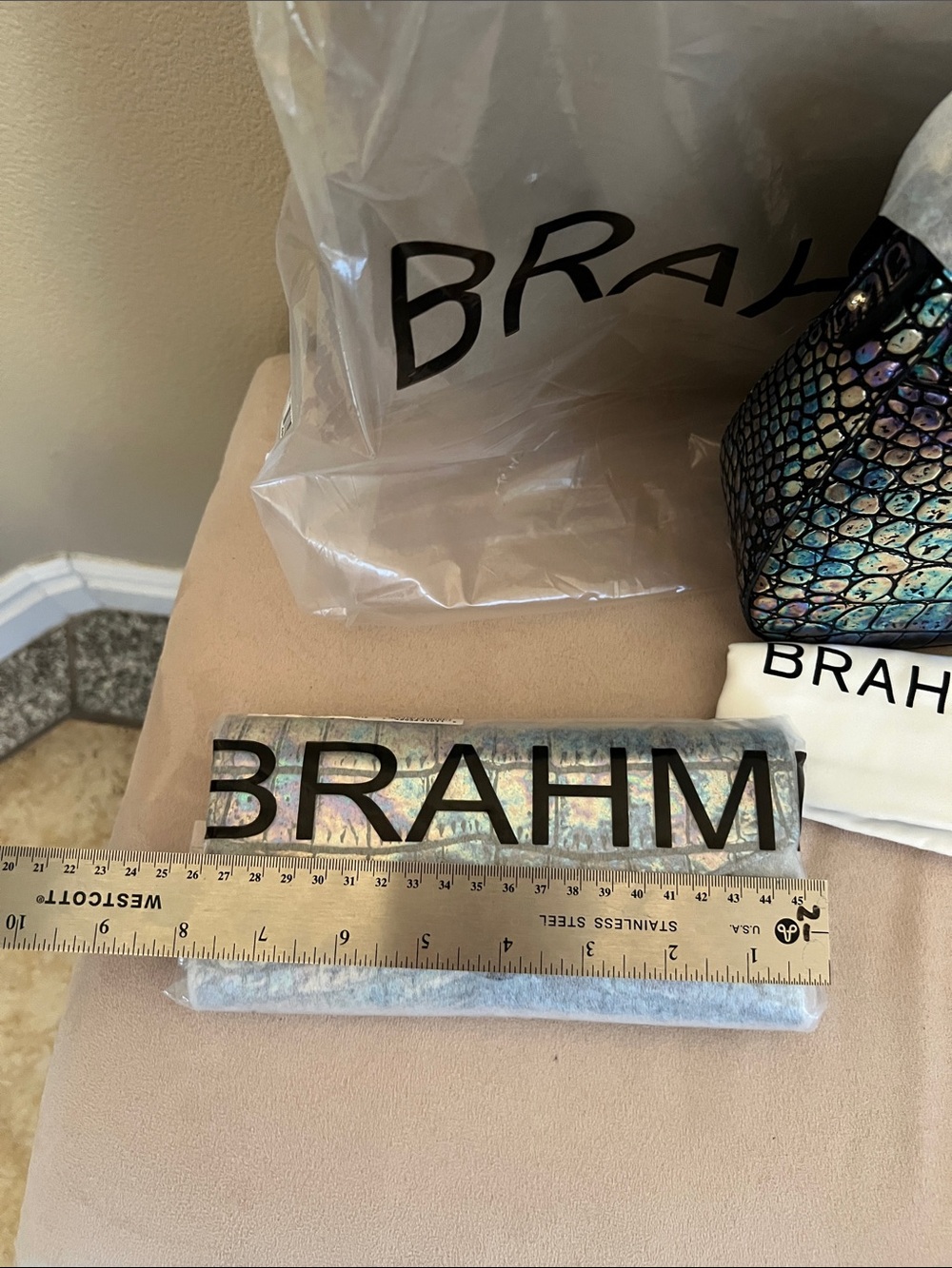 Brahmin Black Galexia Veronica wallet - Picture 8 of 9